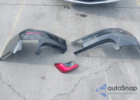 2025 BMW 3 Series 330I xDrive from USA, damaged, VIN 3MW89CW08S8F36170